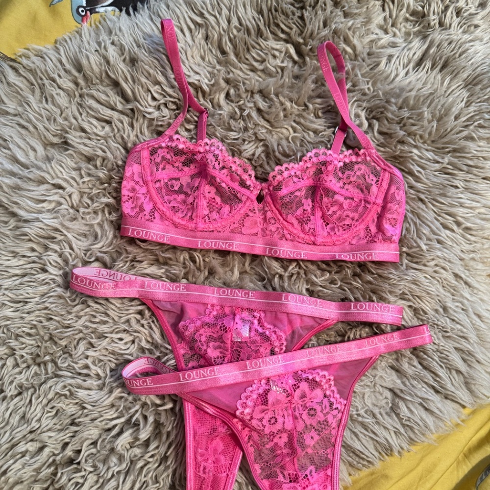 Lounge Underwear Balcony Blossom Bra Thong SET Hot Pink - Picture 2 of 3